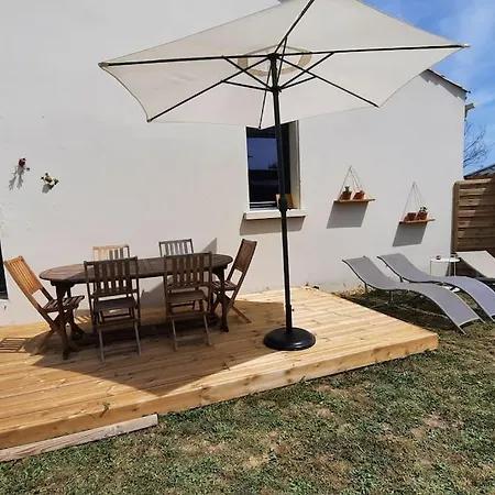 Maison Lumineuse Avec Jardin Neffies Exterior photo